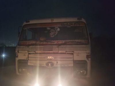 BREAKING : दर्दनाक हादसा...तेज रफ्तार ट्रेलर की चपेट में आने से तीन युवकों की उखड़ी सांसे