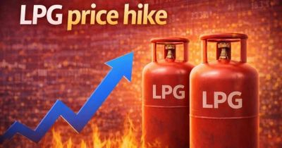 LPG Price Hike: त्योहारों से पहले महंगा हुआ LPG गैस सिलेंडर, अब चुकानी होगी इतनी कीमत, जानिए नए रेट