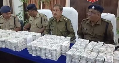  CG BREAKING : साड़ी की आड़ में छुपाकर ले जा रहा था 3 करोड़ 80 लाख रूपये के नकली नोट, पुलिस ने धरदबोचा  