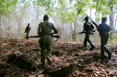 BREAKING: नक्सलियों की कायराना करतूत...पुलिस मुखबिरी के शक में दो ग्रामीणों को उतारा मौत के घाट