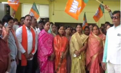 7 जनपद सदस्य और 10 सरपंच समेत सैकड़ों कांग्रेसी BJP में शामिल