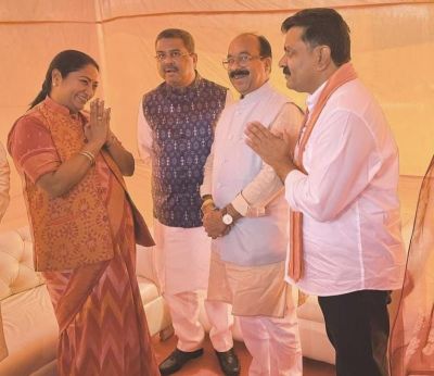 उपमुख्यमंत्री विजय शर्मा ने दिल्ली की नई मुख्यमंत्री रेखा गुप्ता को दी बधाई