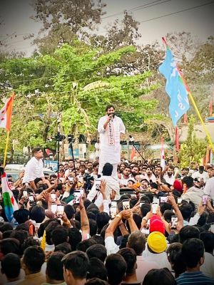 ब्रेकिंग : 7 महीने बाद जेल से बाहर आए विधायक देवेंद्र यादव, उमड़ी समर्थकों की भीड़, भारी संख्या में पुलिस बल तैनात&hellip;