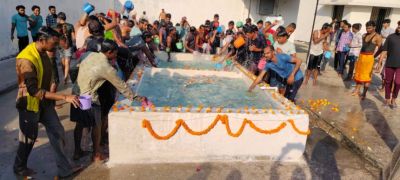 ब्रेकिंग : उपमुख्यमंत्री विजय शर्मा की पहल पर आज जेलों में कैदियों का गंगा जल स्नान कराया गया...प्रयागराज से लाया गया था गंगा जल 