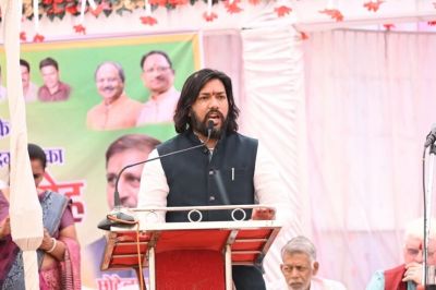 Samoda News : नगर पं. समोदा के नवनिर्वाचित अध्यक्ष छोटेलाल सोनकर समेत सभी पार्षदों ने ली शपथ, MLA गुरु खुशवंत बोले &ndash; ट्रिपल इंजन की सरकार क्षेत्र के विकास के लिए संकल्पित है