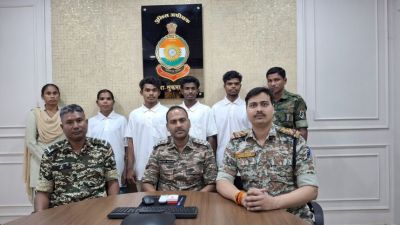 CG ब्रेकिंग : सुकमा में 2 लाख की ईनामी महिला नक्सली समेत 4 माओवादियों ने किया सरेंडर 