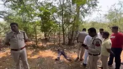 नगर निगम मुख्यालय के पीछे मिली युवक की लाश, मचा हड़कंप, हत्या या फिर&hellip;.जांच में जुटी पुलिस&hellip;