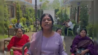 कश्मीर में फंसे छत्तीसगढ़ के 70 से ज्यादा लोग, सरकार से लगाई मदद की गुहार, बोले- खौफनाक मंजर है, जल्द से जल्द निकाले&hellip;