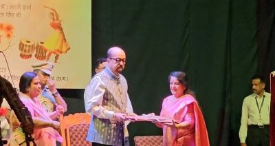 दो दिवसीय दौरे पर खैरागढ़ पहुंचे राज्यपाल रमेन डेका: इंदिरा कला संगीत विश्वविद्यालय में आयोजित &ldquo;ग्रीष्मकालीन कलात्मक शिविर&rdquo; का किया उद्घाटन