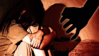 CG &ndash; बार से निकली छात्रा का अपहरण : दरिंदों ने छात्रा को बंधक बनाकर बेल्ट से पीटा और किया दुष्कर्म