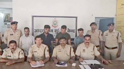 CG &ndash; पुलिसकर्मी समेत 9 गिरफ्तार, आरक्षक इस काम में आरोपियों का देता था साथ, जाने क्या है पूरा मामला&hellip;.