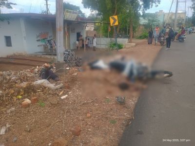 CG ACCIDENT : बिजली के पोल से टकराई तेज रफ्तार बाइक, तीन युवकों की मौत, शव देखकर कांप गई लोगों की रूह 