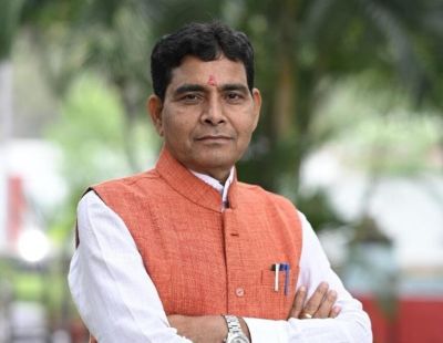 ब्रेकिंग : मंत्री टंकराम वर्मा का आज गरियाबंद दौरा...विभिन्न विकास कार्यों का करेंगे लोकार्पण