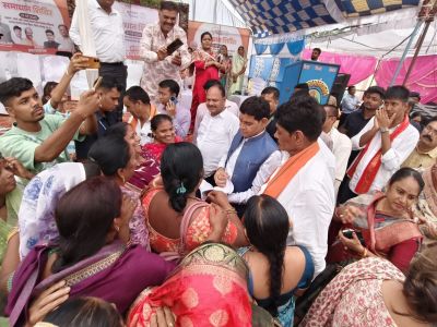 तिल्दा नेवरा &ndash; ग्राम पंचायत किरना में समाधान शिविर का आयोजन, मुख्य अतिथि के रूप में शामिल हुए मंत्री टंकराम वर्मा