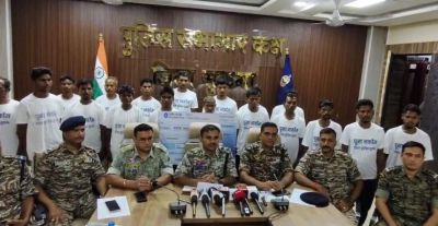 सुकमा में नक्सल मोर्चे पर बड़ी सफलता: 18 नक्सलियों ने किया आत्मसमर्पण, 39 लाख का था इनाम