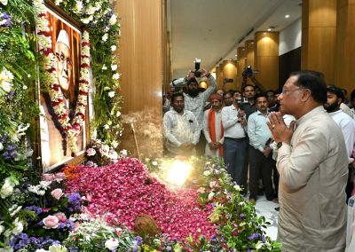 मुख्यमंत्री विष्णु देव साय ने स्वर्गीय रामजीलाल अग्रवाल को दी श्रद्धांजलि, शांति मिलन कार्यक्रम में हुए शामिल&hellip;.