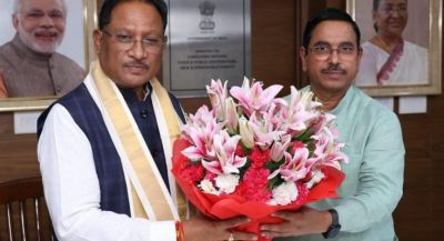 मुख्यमंत्री साय ने केंद्रीय मंत्री प्रल्हाद जोशी से की सौजन्य भेंट