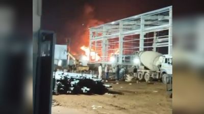 CG- आग ने मचाई तबाही : गद्दा फैक्ट्री में आग लगने से कर्मचारी की जिंदा जलकर मौत