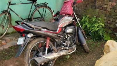 CG : मातम में पसरी रक्षाबंधन की खुशियां, मवेशी से टकराने से बाइक सवार भाई &ndash; बहन समेत तीन की मौत, एक गंभीर 