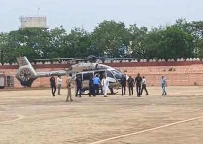मुख्यमंत्री विष्णुदेव साय के हेलीकॉप्टर में तकनीकी खराबी, स्टार्ट होने के बाद नहीं भर पाया उड़ान मुख्यमंत्री विष्णुदेव साय के हेलीकॉप्टर में तकनीकी खराबी, स्टार्ट होने के बाद नहीं भर पाया उड़ान