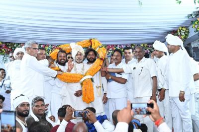 CG : धूमधाम से मनाई गई गुरु बालकदास साहेब जी की जयंती&ndash; हजारों श्रद्धालुओं की उपस्थिति में गूंजा गुरु वाणी का संदेश