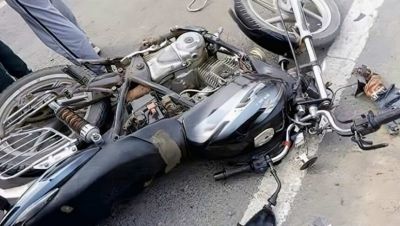 CG : तेज रफ्तार दो बाइकों की आमने-सामने जोरदार भिड़ंत से मां-बेटे समेत 3 लोगों की मौत