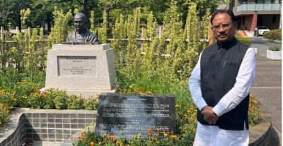 टोक्यो में CM साय ने लिटिल इंडिया&rsquo; पहुँचकर महात्मा गांधी की प्रतिमा पर पुष्पांजलि अर्पित कर उन्हें किया नमन