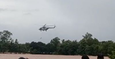 बस्तर में बारिश का कहर,जिला मुख्यालय से टूटा संपर्क,सेना के हेलीकॉप्टर से किया जा रहा रेस्क्यू ऑपरेशन