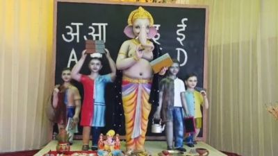 गणेश पंडाल में शिक्षा की अलख जगा रहे बप्पा, बाल श्रम के खिलाफ अनोखा संदेश 