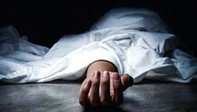 BREAKING : प्रधान आरक्षक ने फांसी लगाकर की आत्महत्या, सामुदायिक भवन के पास लटकती मिली लाश