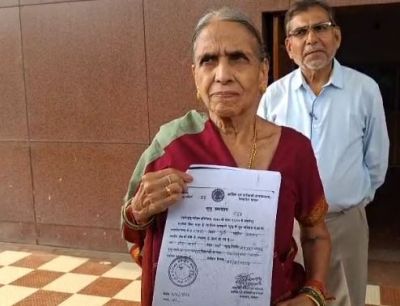 बहू की शर्मनाक करतूत, जीवित सास का बनवाया मृत्यु प्रमाण-पत्र, वजह जान हैरान हुए लोग बहू की शर्मनाक करतूत, जीवित सास का बनवाया मृत्यु प्रमाण-पत्र, वजह जान हैरान हुए लोग