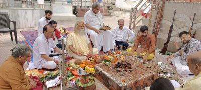 दशहरा महोत्सव के अवसर पर अस्त्र शस्त्र पूजन संपन्न हुआ