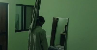 दोस्तों से विवाद के बाद युवक ने लगाई फांसी, आत्महत्या से पहले बनाया वीडियो, इन लोगों को बताया मौत का जिम्मेदार दोस्तों से विवाद के बाद युवक ने लगाई फांसी, आत्महत्या से पहले बनाया वीडियो, इन लोगों को बताया मौत का जिम्मेदार