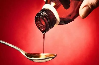 UP में कोडीन कफ सिरप के अवैध कारोबार की जांच के लिए SIT गठित, अबतक 32 गिरफ्तार