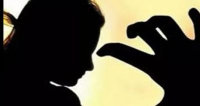 Crime News- युवती हुई हवस की शिकार: फर्जी आयुर्वेदिक डॉक्टर ने इलाज के बहाने युवती से किया दुष्कर्म