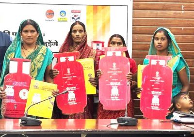 प्रधानमंत्री उज्ज्वला योजना से बदली महिलाओं की रसोई, धुएं से मिली मुक्ति