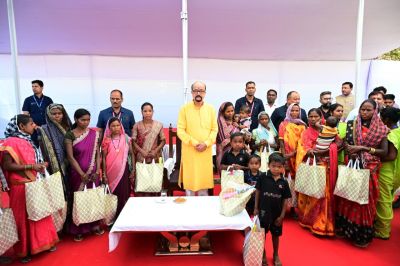 राज्यपाल डेका ने बैगा-बिरहोर आदिवासियों की संस्कृति को सहेजने की दी सीख