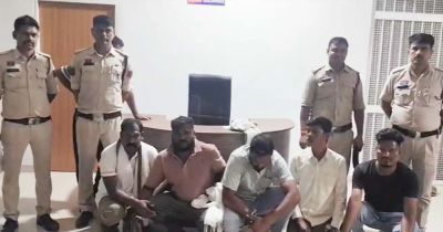 रायगढ़ के ट्रांसपोर्ट नगर बस स्टैंड इलाके में कुछ बदमाशों ने एक ट्रांसपोर्ट कार्यालय में घुसकर कर्मचारियों के साथ मारपीट की है।