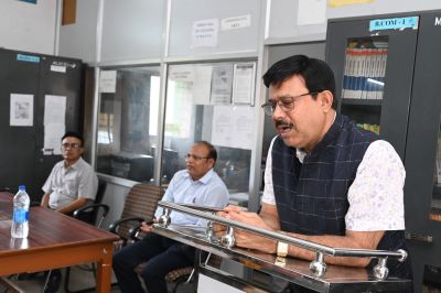  पुस्तकों और ज्ञान के उत्सव में सराबोर हुआ महंत लक्ष्मीनारायण दास कॉलेज, मनाया गया लाइब्रेरियन डे