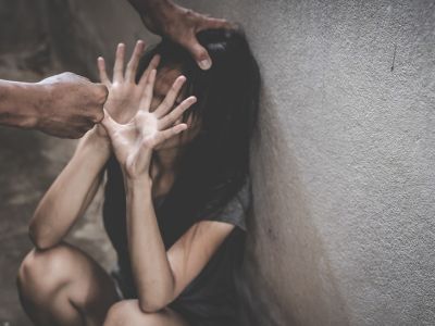 नाबालिग लड़की को दरिंदा ने बनाया हवस का शिकार, शर्म से लड़की ने पी लिया जहर, फिर क्या&hellip;.यहां पढ़े पूरी खबर