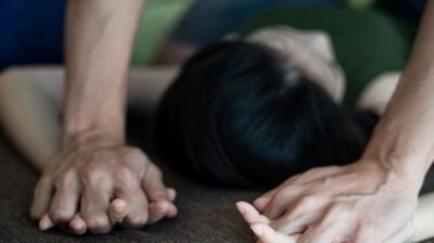 रिश्ते तार-तार : कलियुगी मामा ने भांजी को नशीले इंजेक्शन देकर किया बेहाेश...फिर दोस्तों के साथ मिलकर किया गैंगरेप रिश्ते तार-तार : कलियुगी मामा ने भांजी को नशीले इंजेक्शन देकर किया बेहाेश...फिर दोस्तों के साथ मिलकर किया गैंगरेप