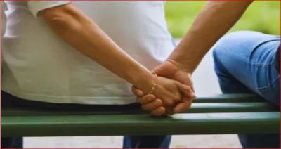 शख्स ने किया दावा, पीडब्ल्यूडी अधिकारी का उसकी पत्नी के साथ चल रहा अफेयर