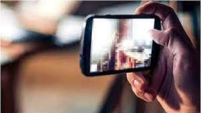 सोशल मीडिया में दोस्ती का खौफनाक अंजाम, युवक ने प्राइवेट वीडियो बनाकर कर दिया वायरल, फिर जो हुआ&hellip;