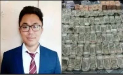 बड़ा प्रशासनिक घोटाला, IAS अफ़सर धीमन चकमा रिश्वत लेते रंगे हाथ गिरफ्तार, घर से ₹47 लाख कैश बरामद