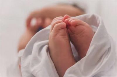 9 वीं कक्षा की छात्रा ने स्कूल के टॉयलेट में बच्चे को दिया जन्म, मचा हड़कंप; प्रशासन पर उठे सवाल