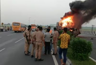 दर्दनाक हादसा&hellip; कार और ट्रक की भीषण टक्कर में 5 लोगों की जिंदा जलकर मौत, मचा हड़कंप