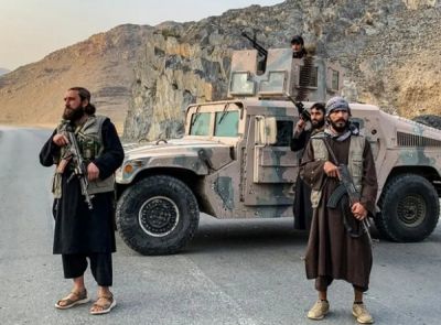 पाकिस्तान-अफगानिस्तान के बीच जंग तेज, 325 से ज्यादा लोगों की मौत