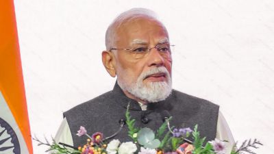 मनुष्य को सदैव आत्मसम्मान, साहस और स्वाभिमान के साथ जीवन जीना चाहिए: प्रधानमंत्री मोदी