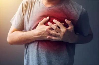 Silent Heart Attack: साइलेंट हार्ट अटैक क्या है? इन लक्षणों को कभी न करें नजरअंदाज, जानें कैसे पहचानें और बचें. 